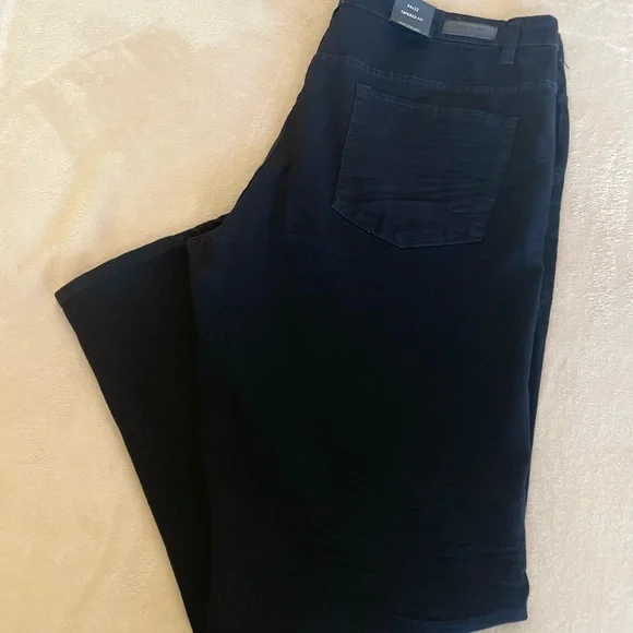 Kenneth Cole Tapered Fit Straight Leg Jeans - Size 44x32 - Picture 6 of 16